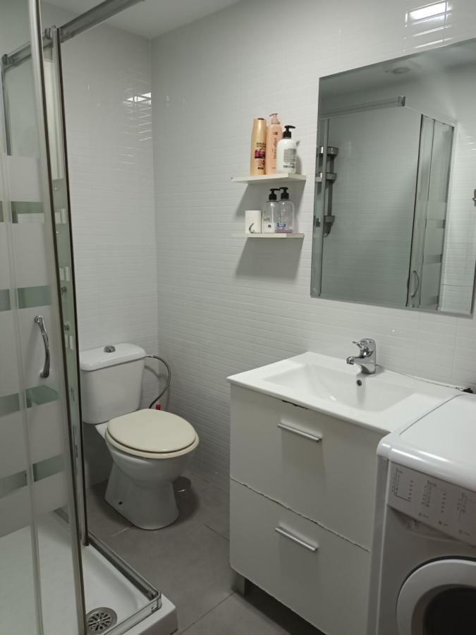 Apartamentos Vialia Sol Y Playa Малага Екстериор снимка