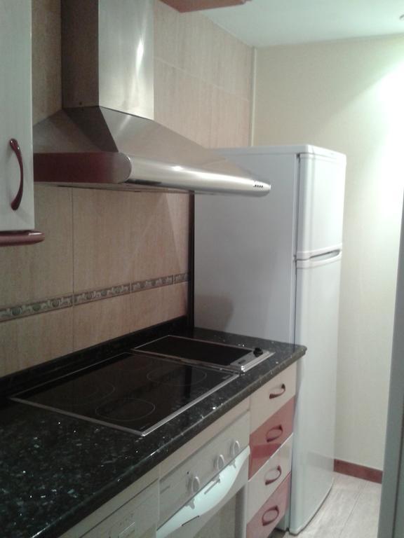 Apartamentos Vialia Sol Y Playa Малага Екстериор снимка